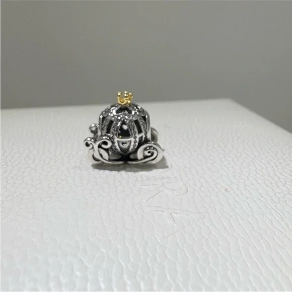 Pandora Disney Cinderella Pumpkin charm - Picture 9 of 9